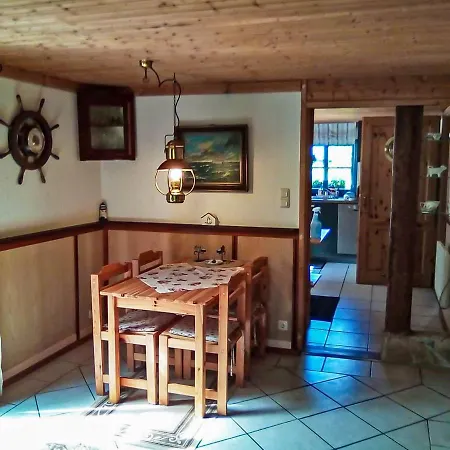 Luett Stuuv Am Dorfanger Feriehus