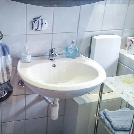 Lütt Stuuv Am Dorfanger *