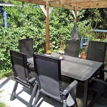 Luett Stuuv Am Dorfanger